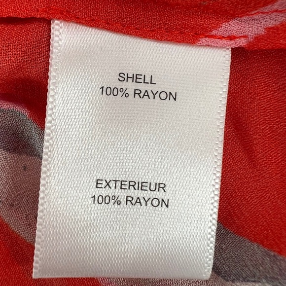 Milly Red Pink Tulip Floral Print Rayon Blouse Ruffle Cuff Button Down Size M - Picture 6 of 6